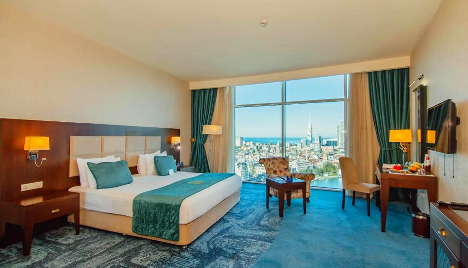 هتل جی آر دبلیو ولموند باتومی